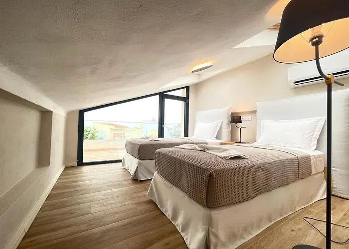 Villa Dahlia By The Sea